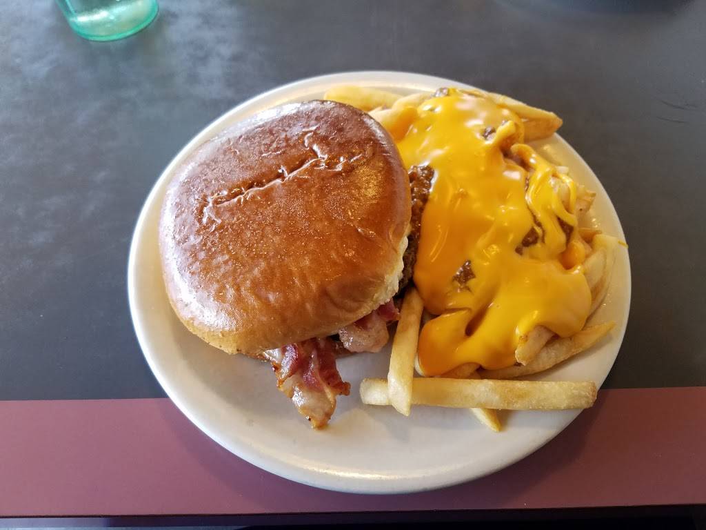 Alpha Koney Island | restaurant | 422 N Main St, Adrian, MI 49221, USA | 5172662526 OR +1 517-266-2526