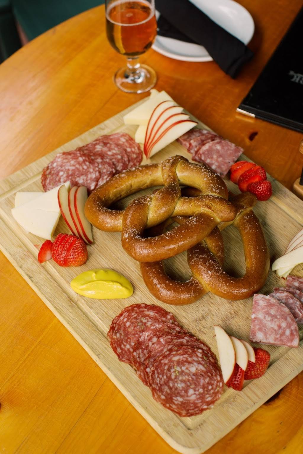 Great Adirondack Brewing Co. (Formerly Great Adirondack Steak an | restaurant | 2442 Main St, Lake Placid, NY 12946, USA | 5185231629 OR +1 518-523-1629