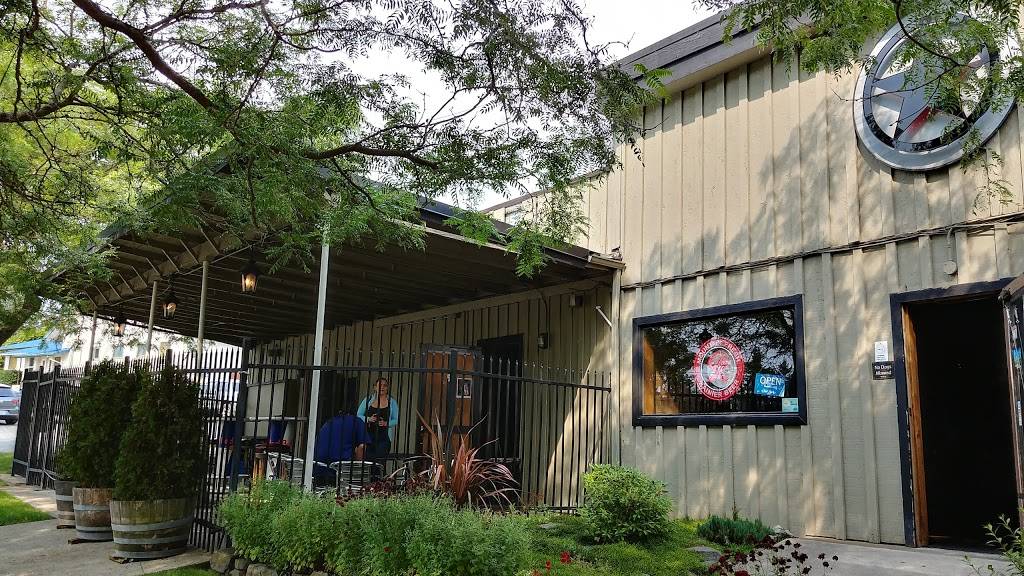 Filling Station | restaurant | 11200 WA-104, Kingston, WA 98346, USA | 3602977732 OR +1 360-297-7732