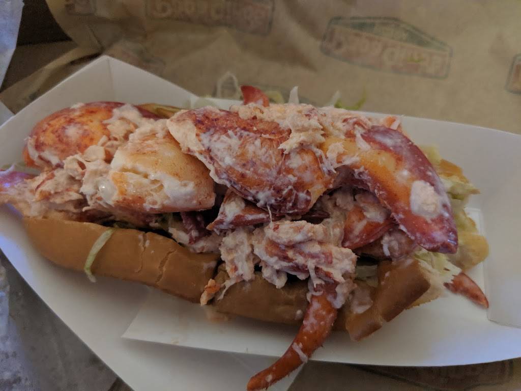 Papa Ginos | restaurant | 2899 Cranberry Hwy, East Wareham, MA 02538, USA | 5082957474 OR +1 508-295-7474