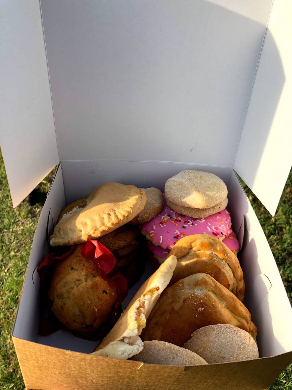 Marquez Bakery & Tortilla Factory | restaurant | 1730 E Division St, Arlington, TX 76011, USA | 8172658858 OR +1 817-265-8858