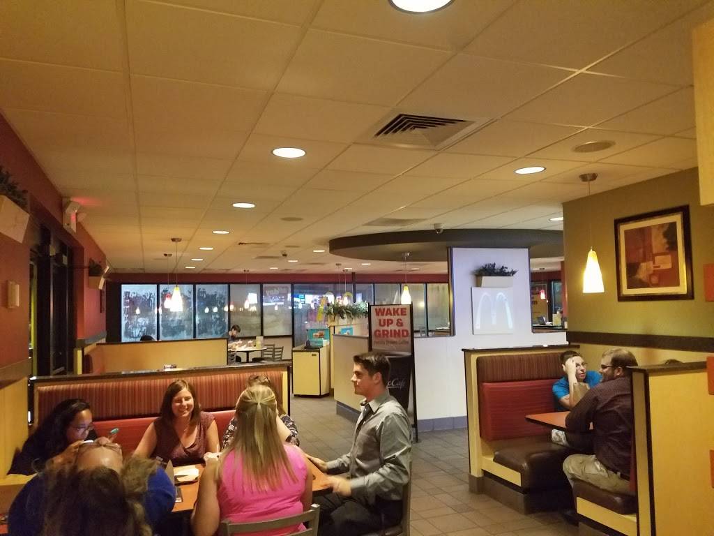McDonalds | cafe | 1804 S Mission St, Mt Pleasant, MI 48858, USA | 9897730072 OR +1 989-773-0072