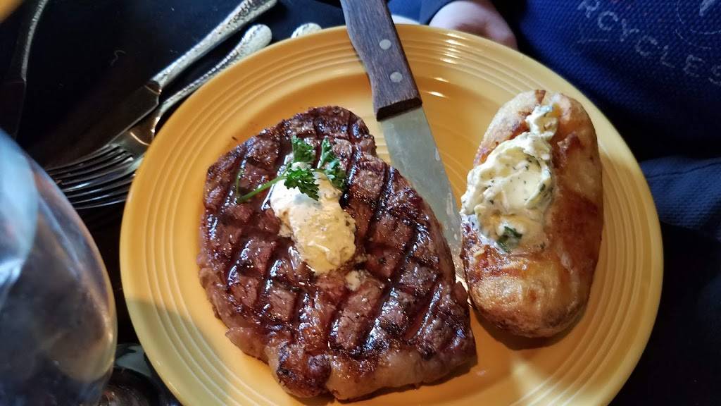 The Artichoke Restaurant | restaurant | 35896 OK-82, Pensacola, OK 74301, USA | 9187829855 OR +1 918-782-9855