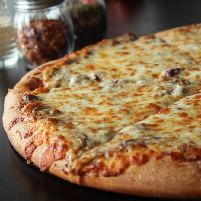 Pats Pizza & Pasta | meal takeaway | 3216 Edgmont Ave, Brookhaven, PA 19015, USA | 6108767777 OR +1 610-876-7777