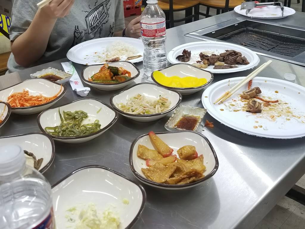 Chas Market & Kitchen | restaurant | 1431 N Pine St, San Antonio, TX 78208, USA | 2102271521 OR +1 210-227-1521