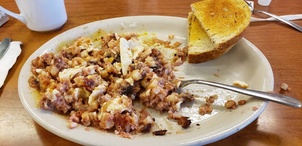 La Ports Pine Restaurant | restaurant | 48 Pine St, Lockport, NY 14094, USA | 7164339756 OR +1 716-433-9756