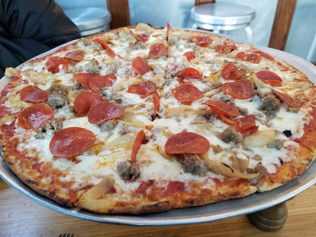 AJs Wood Grill Pizza | meal takeaway | 68 Wallingford Square, Kittery, ME 03904, USA | 2074399700 OR +1 207-439-9700