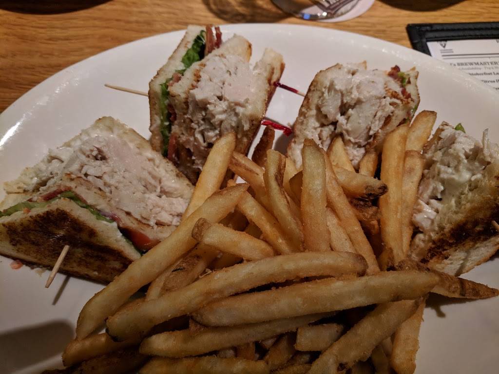 BJs Restaurant & Brewhouse | restaurant | 13003 Campus Pkwy, Noblesville, IN 46060, USA | 3175656500 OR +1 317-565-6500