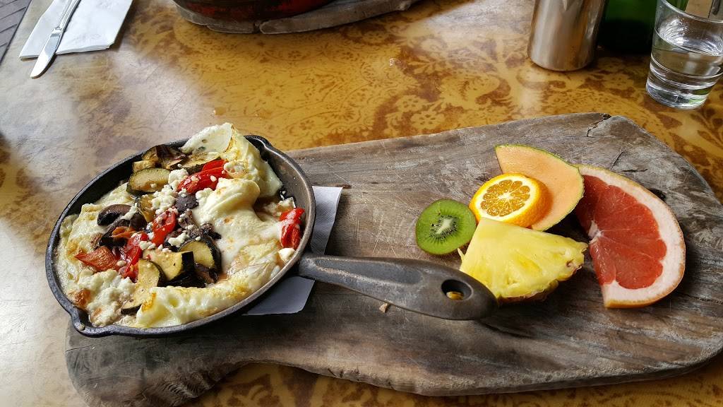 Cafe 21 Gaslamp | restaurant | 802 Fifth Ave, San Diego, CA 92101, USA | 6196402121 OR +1 619-640-2121