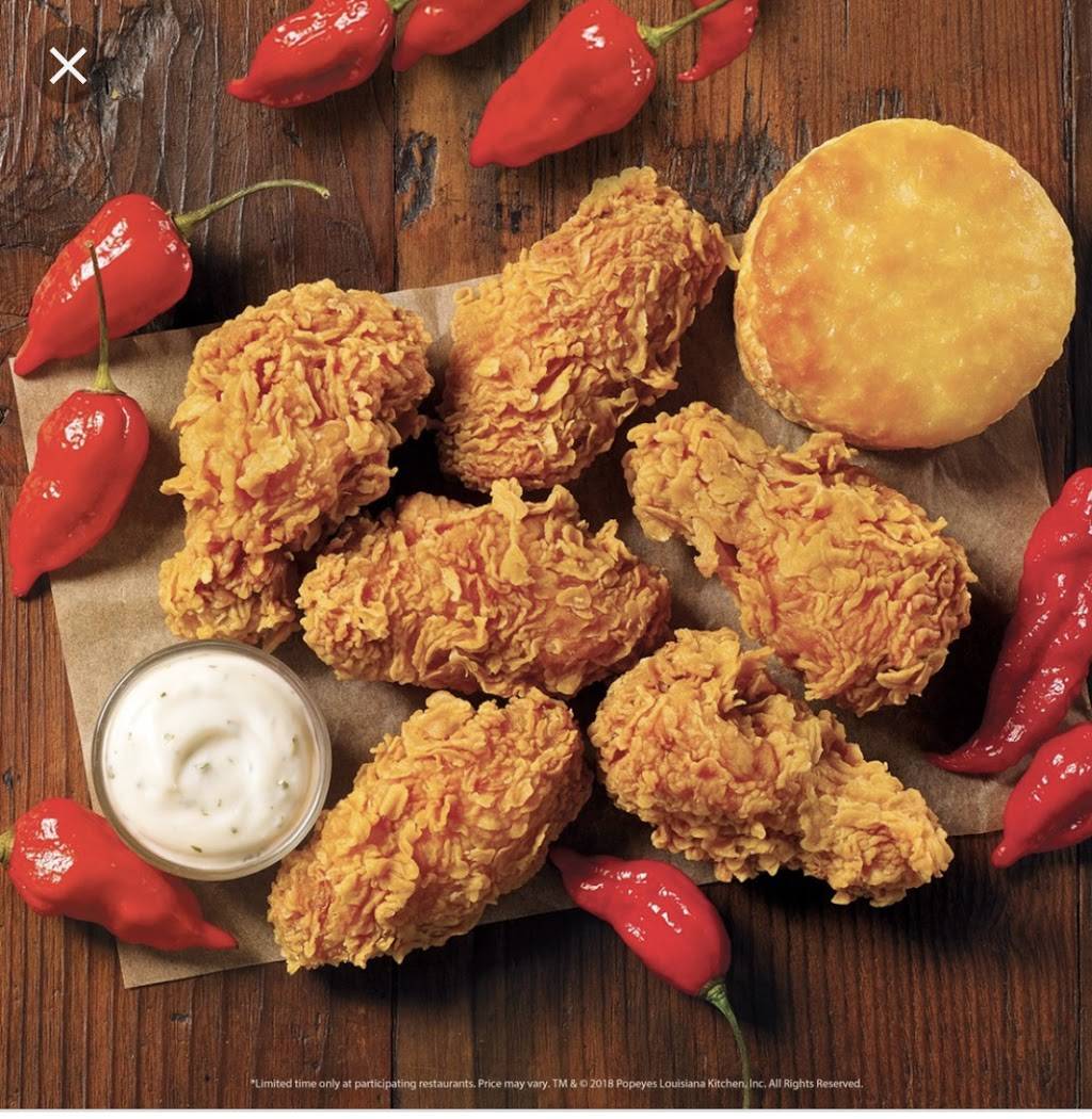 Popeyes Louisiana Kitchen Bolton | restaurant | 12550 Hwy 50, Bolton, ON L7E 1M7, Canada | 9059513500 OR +1 905-951-3500