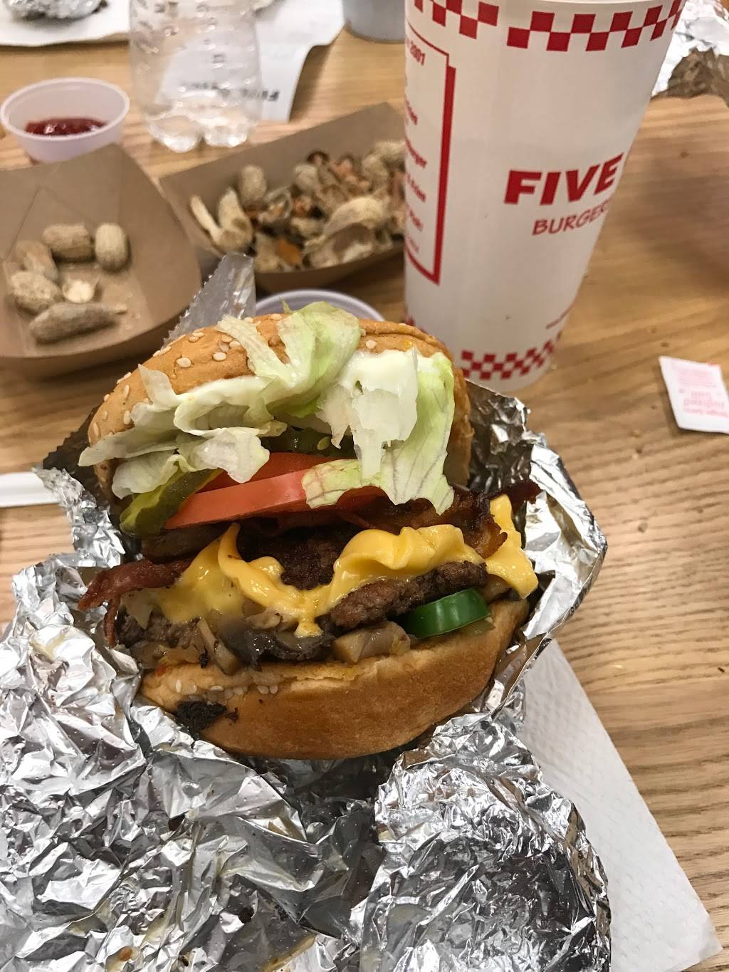 Five Guys | meal takeaway | 201 E Magnolia Blvd, Burbank, CA 91502, USA | 8187515017 OR +1 818-751-5017