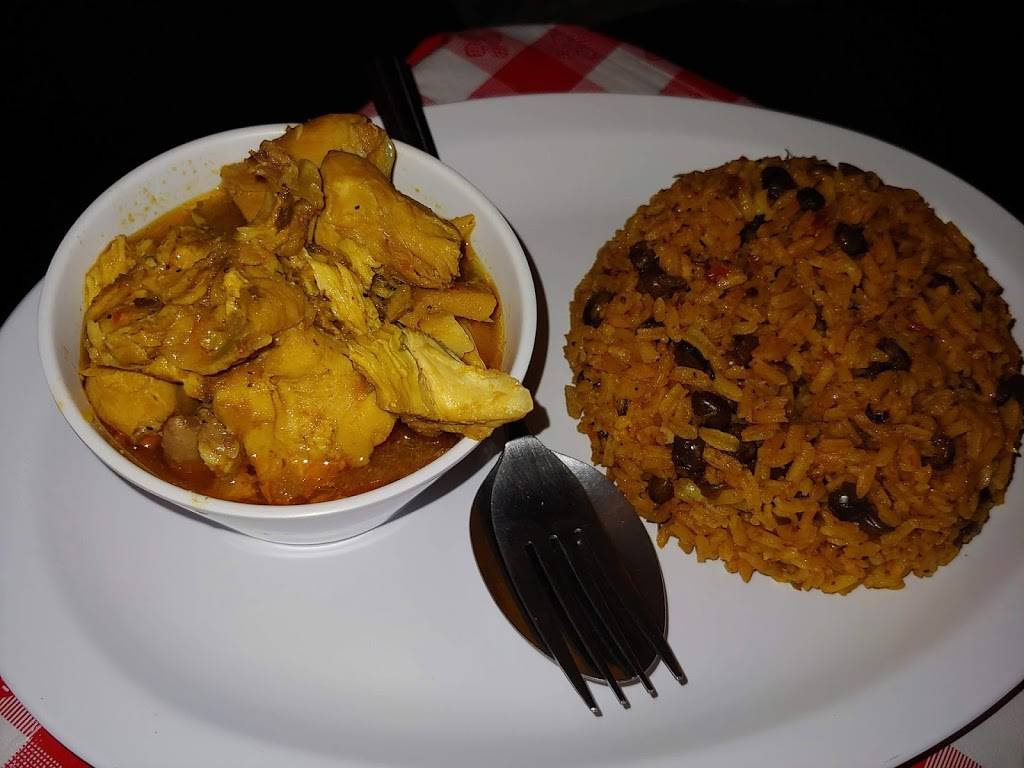 El Mondonguito | restaurant | 221 Dudley St, Roxbury, MA 02119, USA | 6175223672 OR +1 617-522-3672