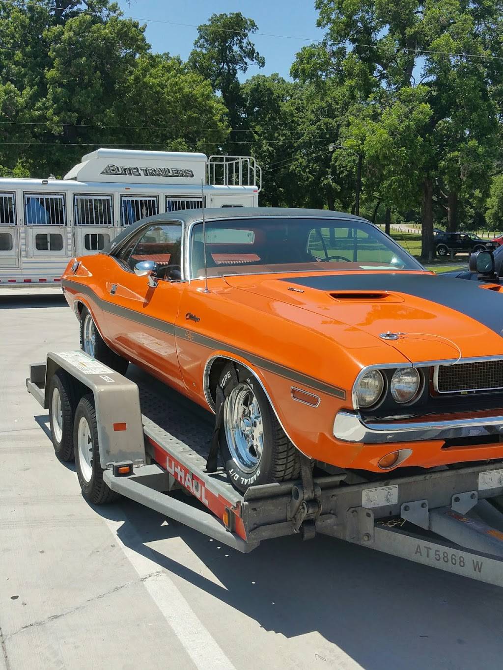 Schlotzskys | bakery | 201 I-35, Gainesville, TX 76240, USA | 9406680997 OR +1 940-668-0997