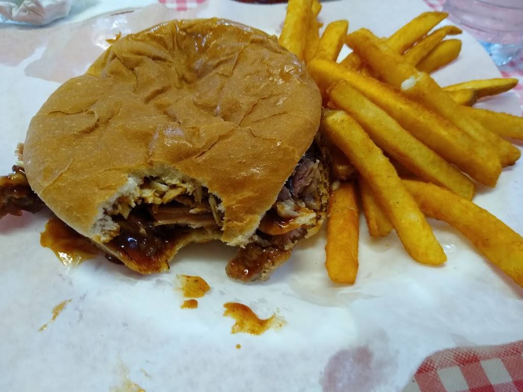 Williams Bar-B-Q | restaurant | 106 S 14th St, West Memphis, AR 72301, USA | 8707350979 OR +1 870-735-0979