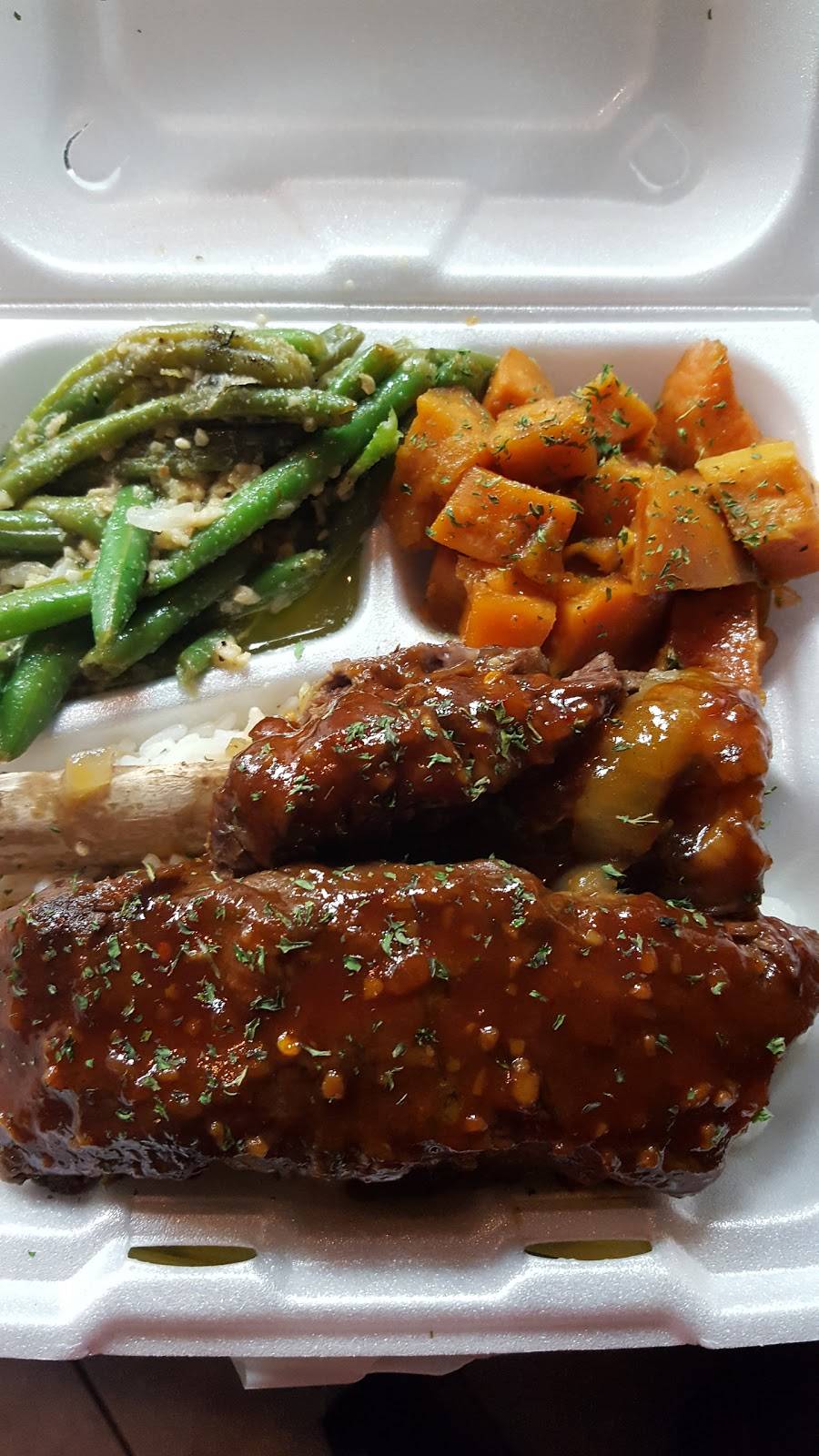 Bradfords Barr | restaurant | 1553 Springfield Ave, Maplewood, NJ 07040, USA | 9733272661 OR +1 973-327-2661