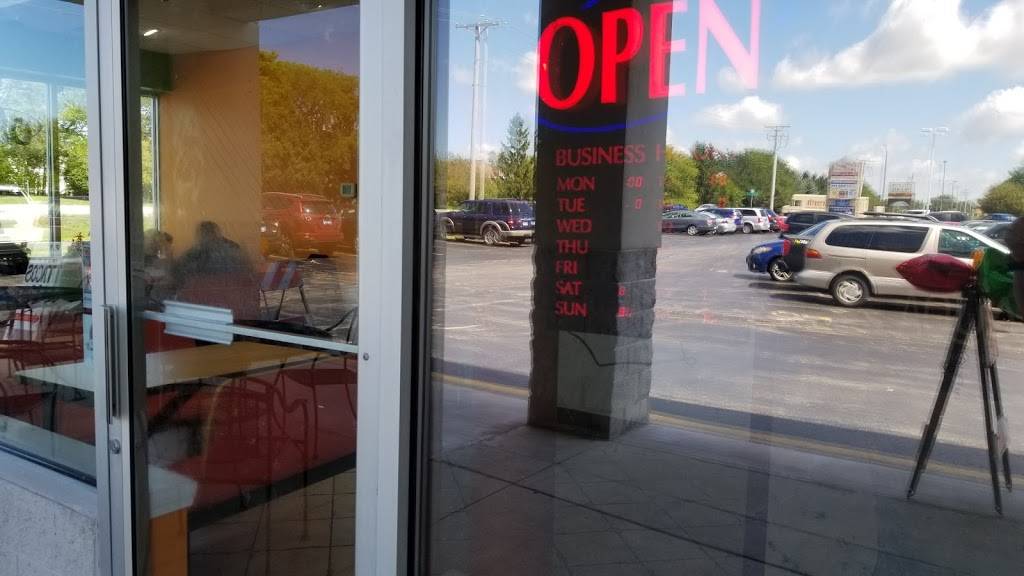 Taqueria | restaurant | 15 Commerce Dr, Grayslake, IL 60030, USA | 8477528107 OR +1 847-752-8107