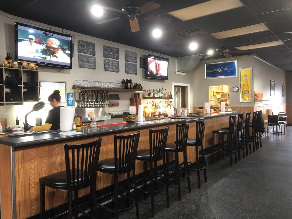 Albion Alehouse | restaurant | 108 S Orange St, Albion, IN 46701, USA | 2606362446 OR +1 260-636-2446