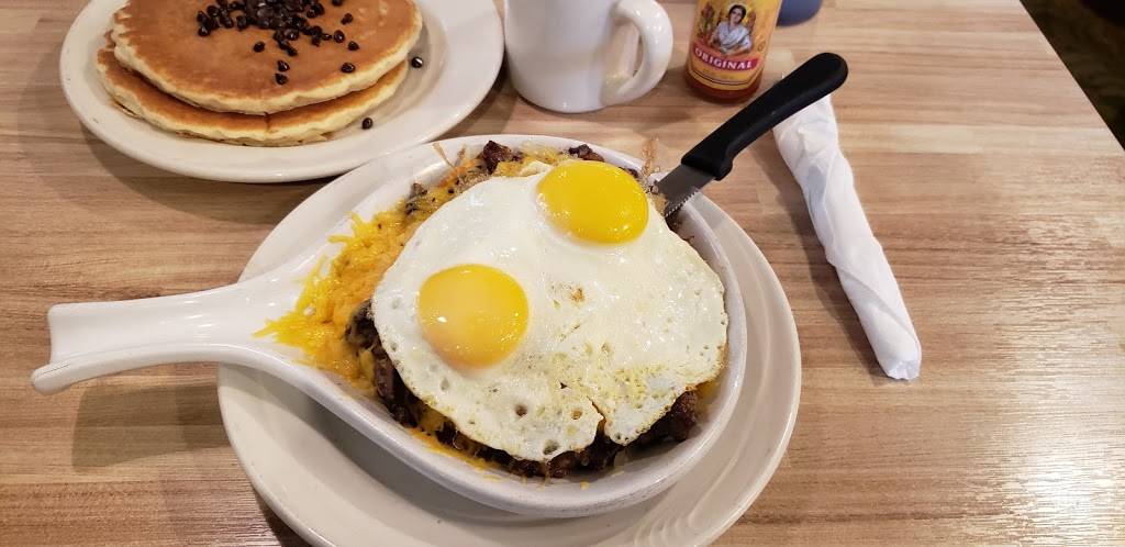 Downers Delight | restaurant | 401 75th St, Downers Grove, IL 60516, USA | 6302419671 OR +1 630-241-9671