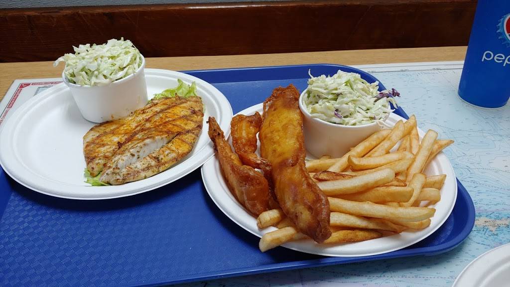 Harbor Fish & Chips | restaurant | 276 Harbor Dr, Oceanside, CA 92054, USA | 7607224977 OR +1 760-722-4977