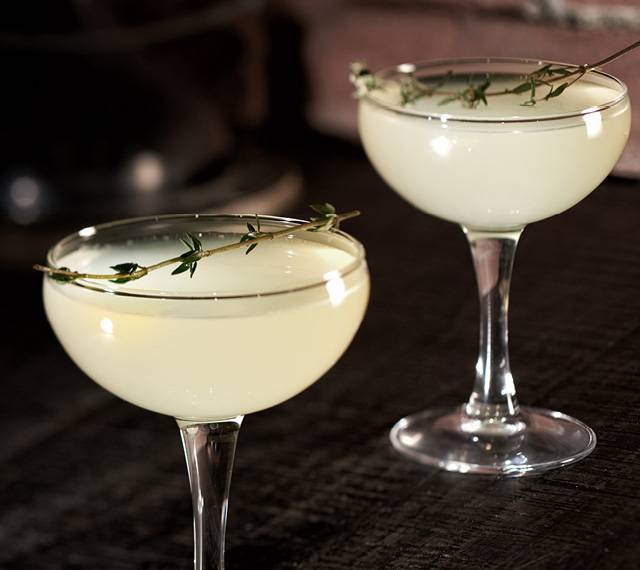 Enzos Hideaway Tunnel Bar | night club | Disney Springs, 1560 E Buena Vista Dr, Lake Buena Vista, FL 32830, USA | 4075603696 OR +1 407-560-3696