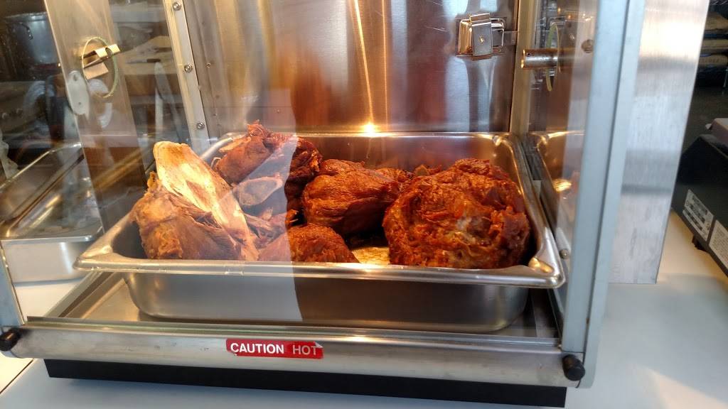 Sandras Tamales | restaurant | 5390 Whittier Blvd, Los Angeles, CA 90022, USA | 3237222961 OR +1 323-722-2961