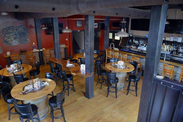 Boiler Bar and Grille | restaurant | 245 Tully Rd, Orange, MA 01364, USA | 9782489700 OR +1 978-248-9700