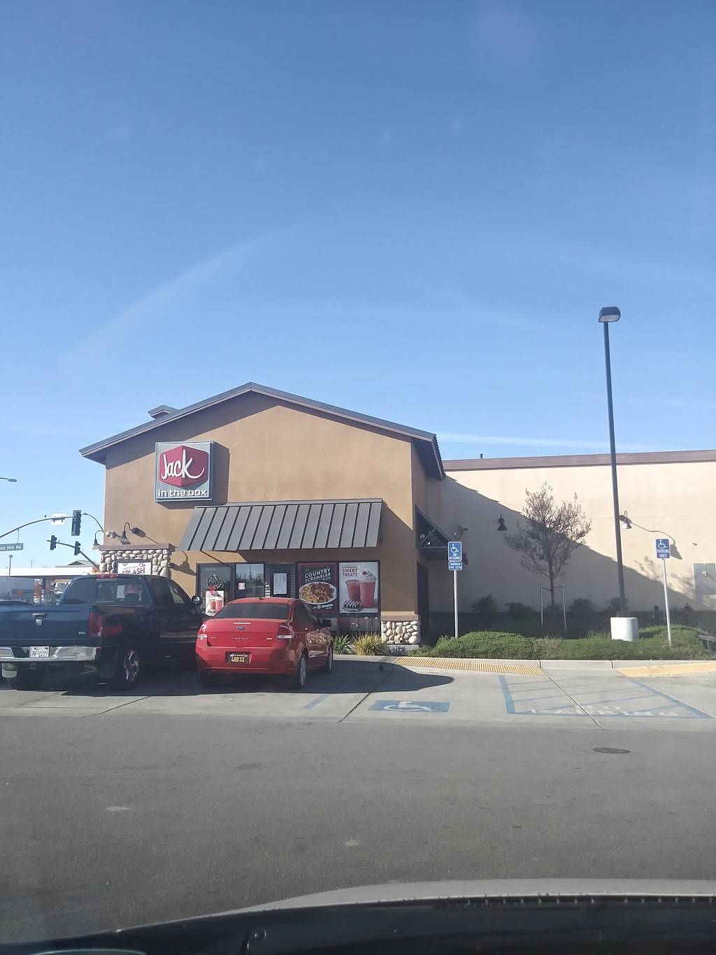 Jack in the Box | restaurant | 2500 Golden Hill Rd, Paso Robles, CA 93446, USA | 8052370874 OR +1 805-237-0874