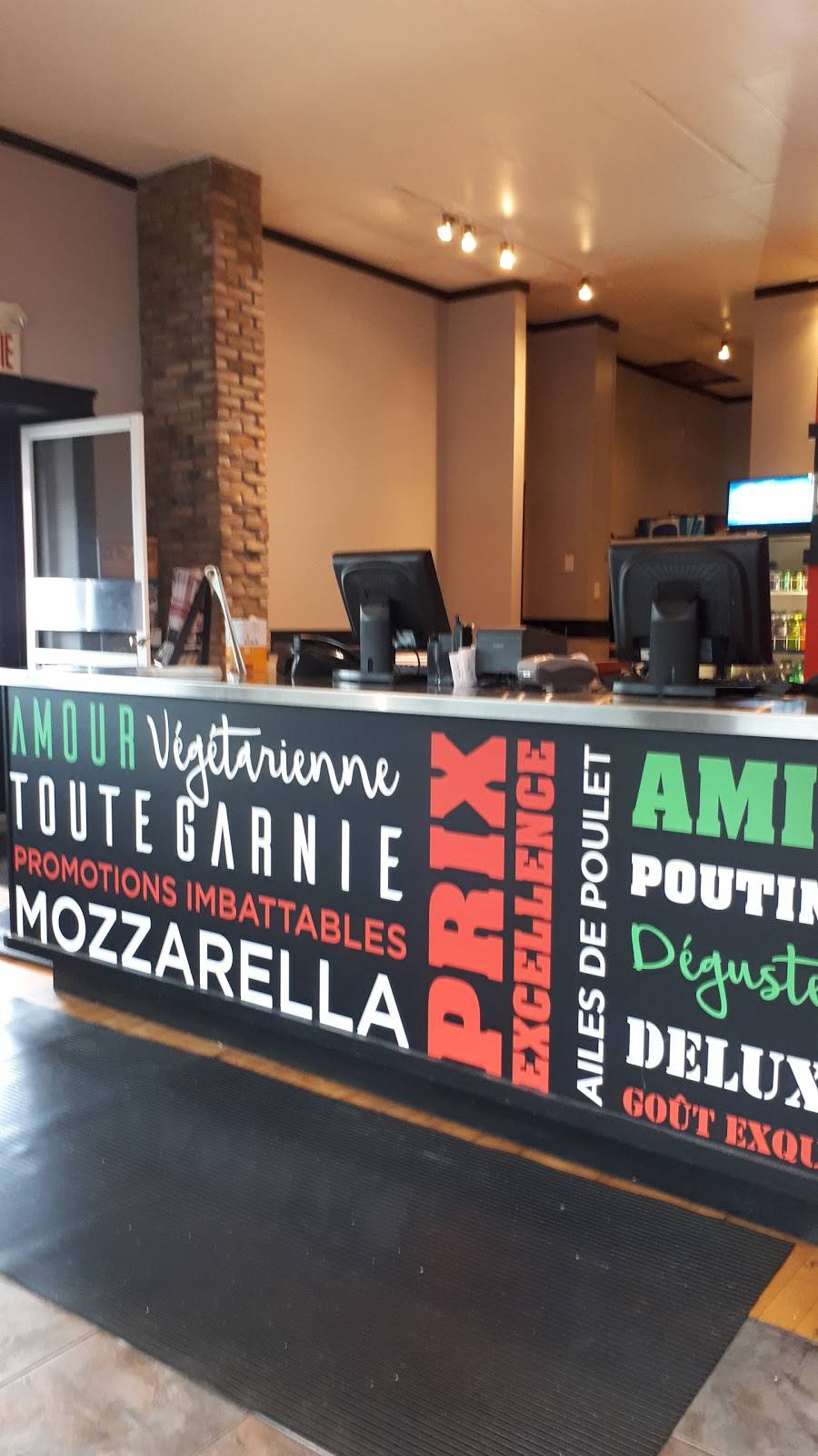 Pizza La Différence | restaurant | 556 Avenue de Buckingham, Gatineau, QC J8L 1N2, Canada | 8199862000 OR +1 819-986-2000