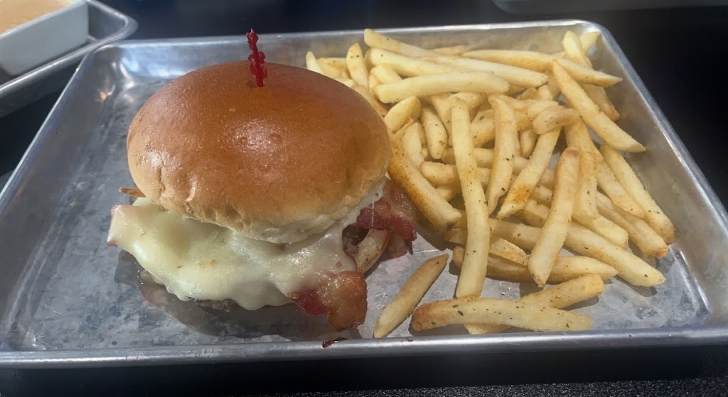 GB’s Pub & Grub | restaurant | 5153 Fenton Rd, Flint, MI 48507, USA | 8102859108 OR +1 810-285-9108