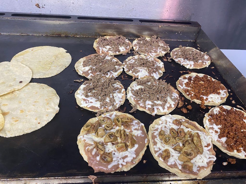 Taqueria don nacho | restaurant | 5158 Summer Ave, Memphis, TN 38122, USA | 9014913082 OR +1 901-491-3082