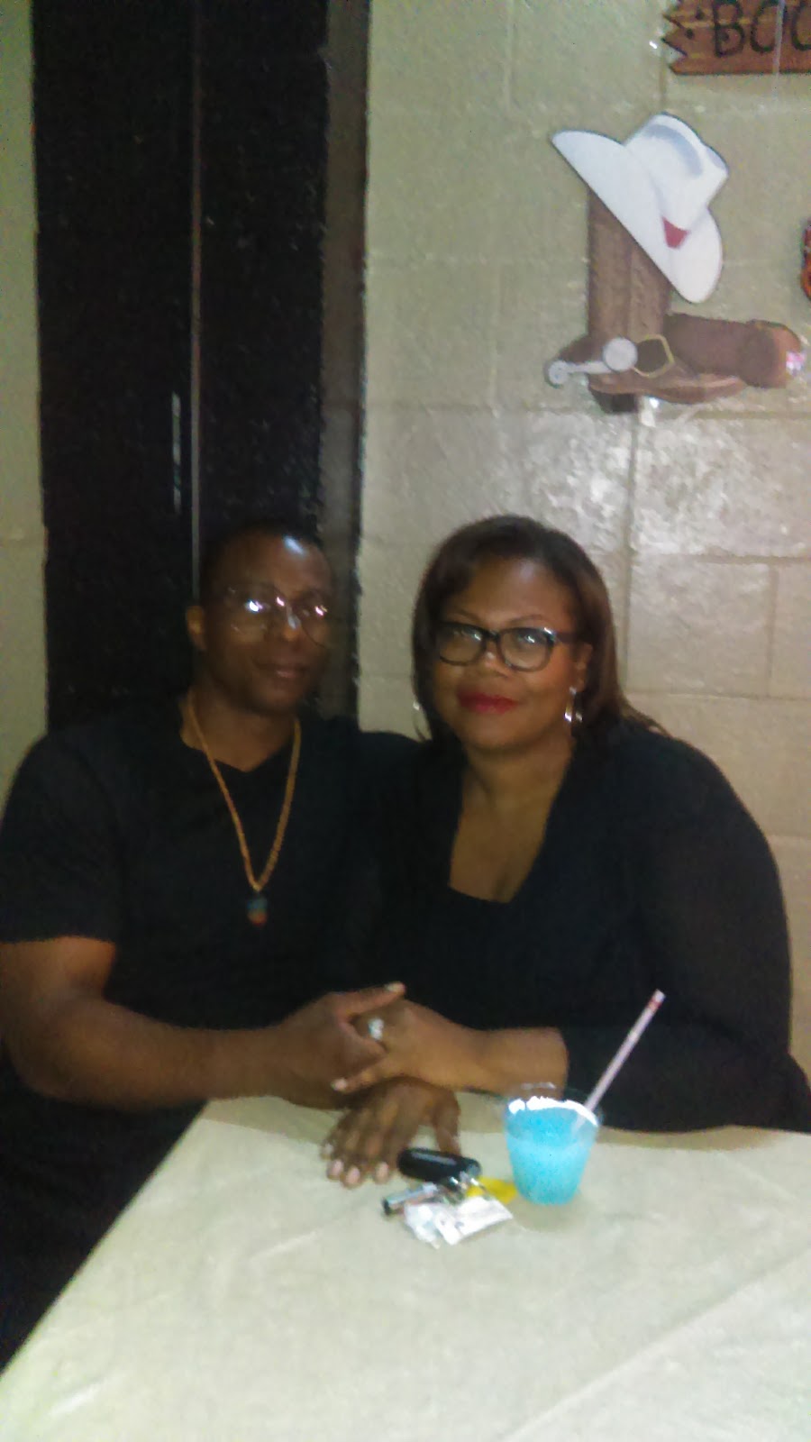 Brass Rail | restaurant | 3200 N 19th St, Waco, TX 76708, USA | 2547324957 OR +1 254-732-4957