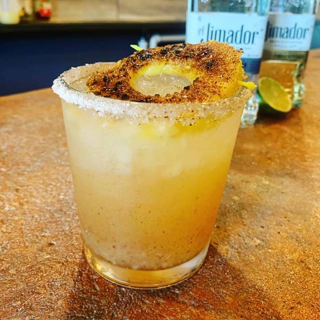 Fistful of Ale | restaurant | 2708 Paoli Pike Ste G, New Albany, IN 47150, USA | 8125570226 OR +1 812-557-0226