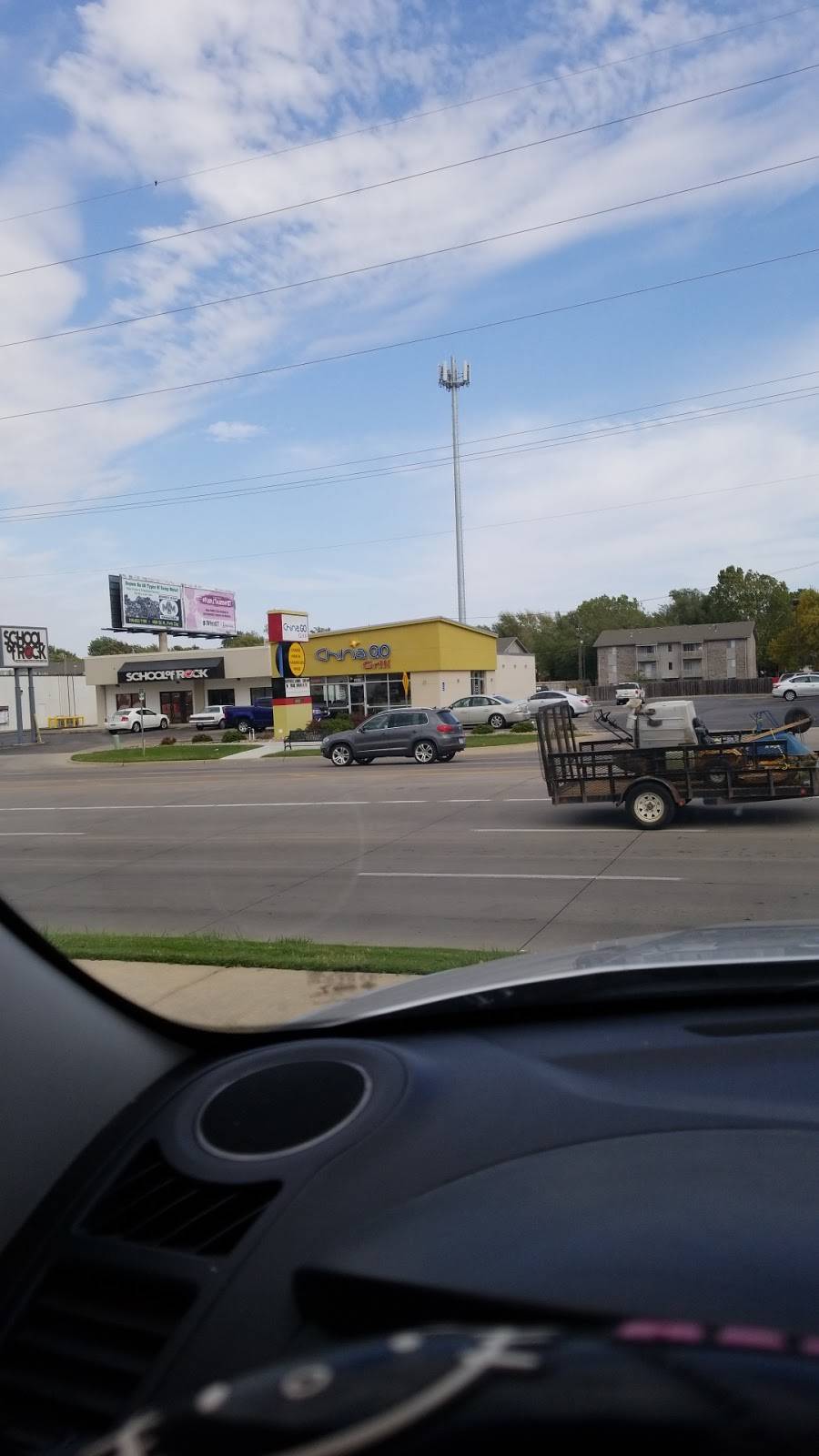 China Go Grill | restaurant | 1230 S Rock Rd, Wichita, KS 67207, USA | 3166528889 OR +1 316-652-8889