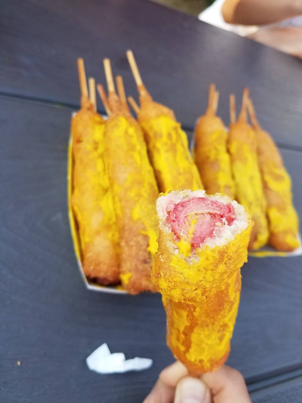 Dip Dog Stand | restaurant | 2035 Lee Hwy, Marion, VA 24354, USA | 2767832698 OR +1 276-783-2698