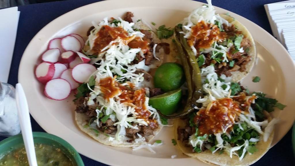 Super Mercado Julian | bakery | 541 W Bardsley Ave, Tulare, CA 93274, USA | 5596880506 OR +1 559-688-0506