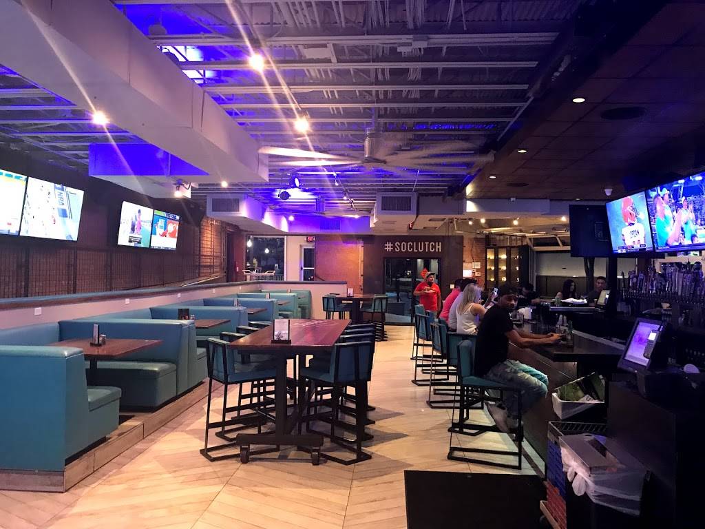 Clutch Bar and Restaurant | restaurant | 2520 Cedar Springs Rd, Dallas, TX 75201, USA | 9729793460 OR +1 972-979-3460
