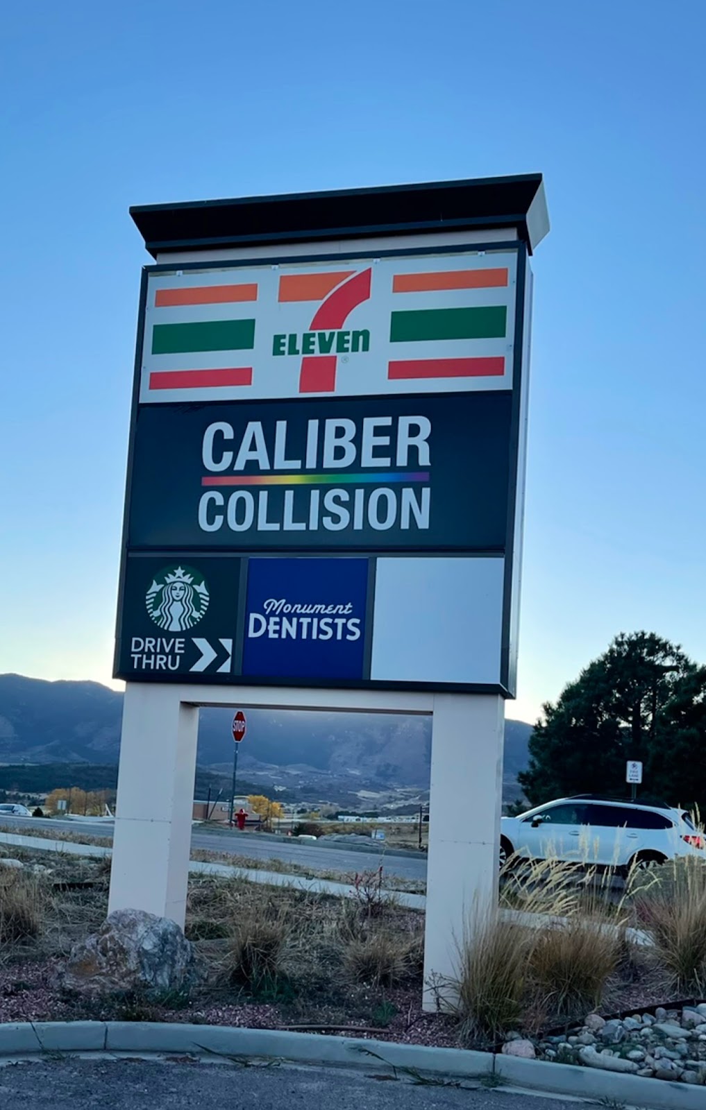 Starbucks | cafe | 940 Baptist Rd, Colorado Springs, CO 80921, USA | 7193570589 OR +1 719-357-0589