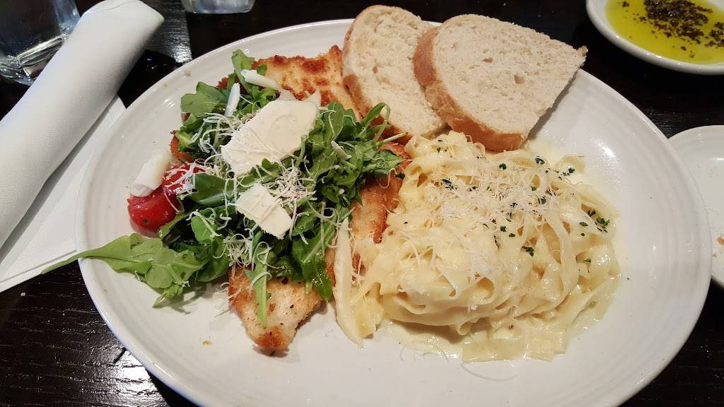 Carrabbas Italian Grill | restaurant | 5110 Poplar Ave, Memphis, TN 38117, USA | 9016859900 OR +1 901-685-9900