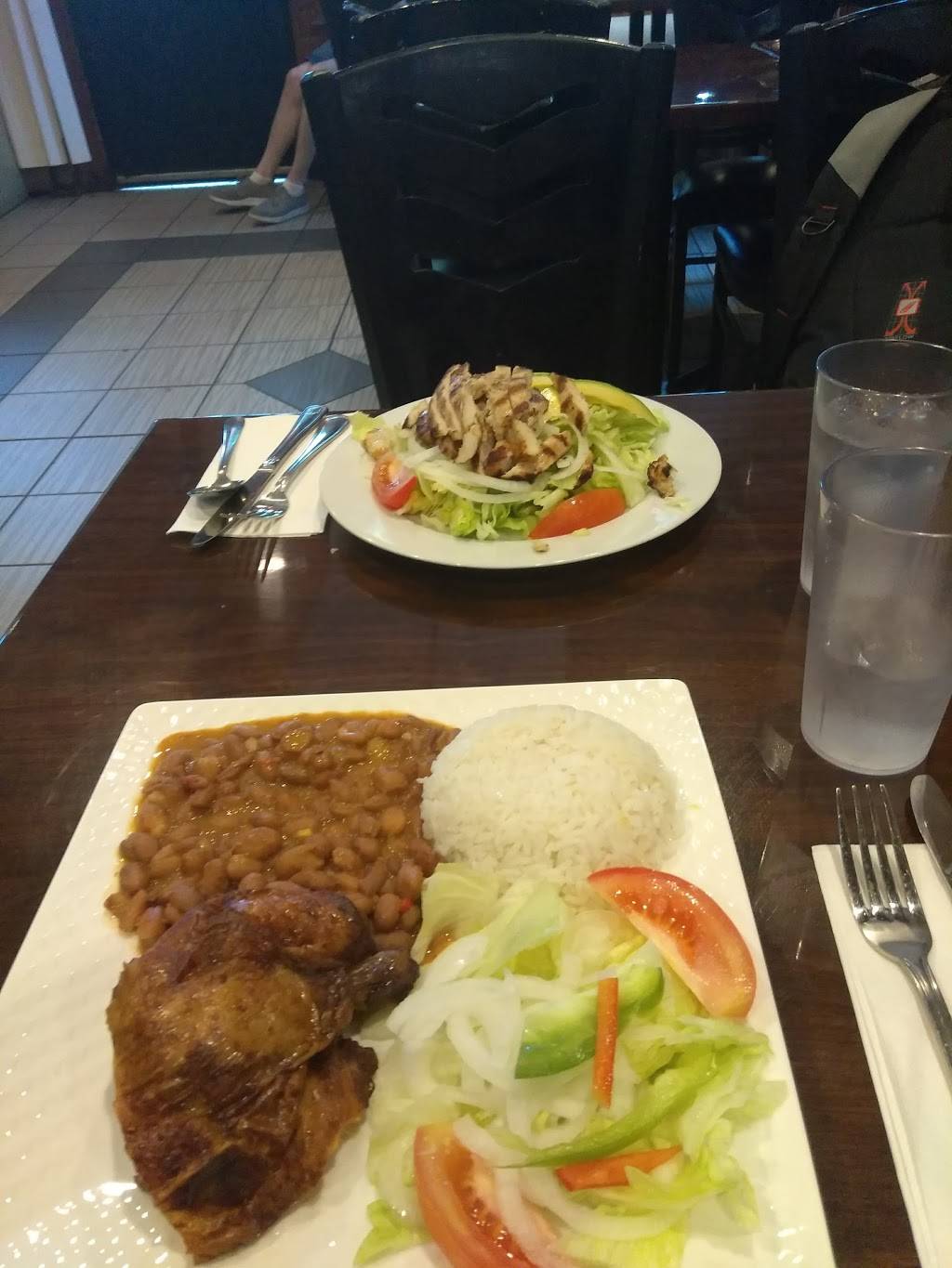 El Pin Pollo | restaurant | 392 Woodward Ave, Ridgewood, NY 11385, USA | 7185763403 OR +1 718-576-3403