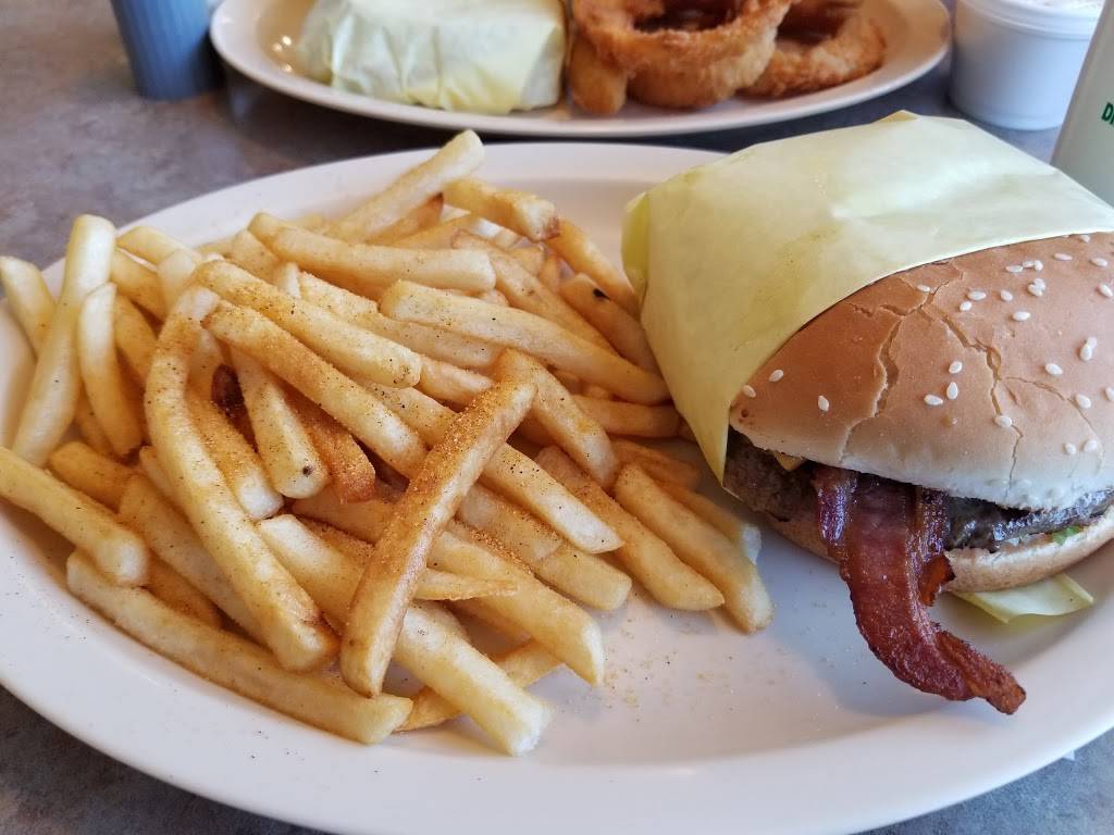 Georges Burgers | restaurant | 334 S Riverside Ave, Rialto, CA 92376, USA | 9098748518 OR +1 909-874-8518