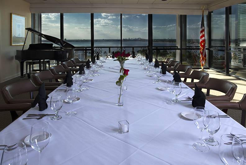 The Pioneer Club | restaurant | 127 Broad St, Lake Charles, LA 70601, USA | 3374362805 OR +1 337-436-2805