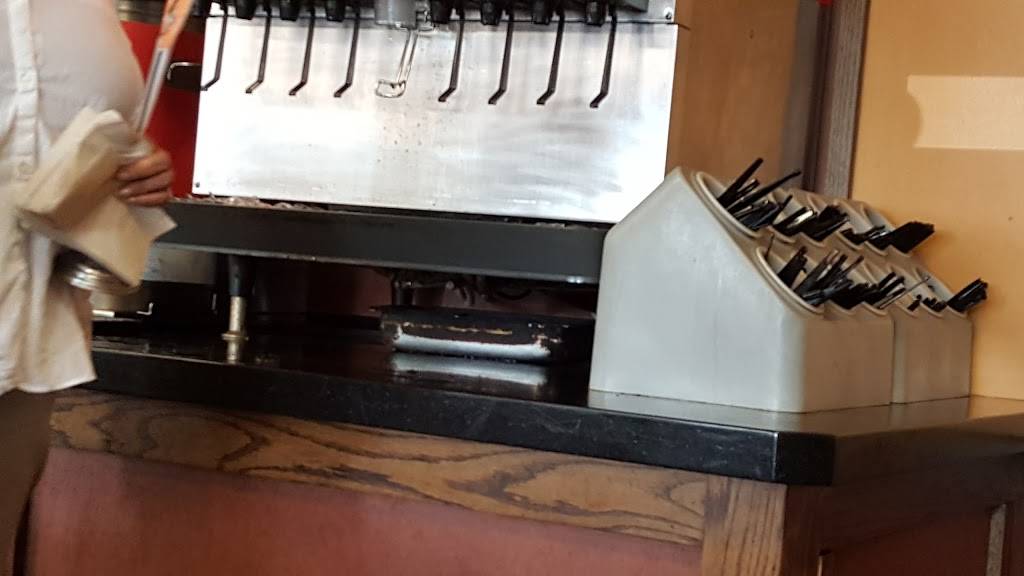 Cicis | restaurant | 3250 W Pleasant Run Rd, Lancaster, TX 75146, USA | 9722740555 OR +1 972-274-0555