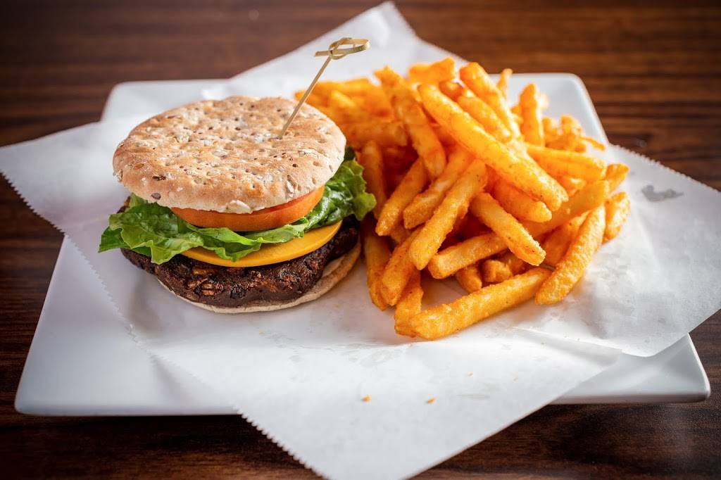 Urban Vegan | restaurant | 1601-1603 W Montrose Ave, Chicago, IL 60613, USA | 7734041109 OR +1 773-404-1109