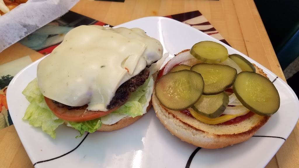 Jacks Bar and Grill | restaurant | 117 S Michigan St, Lakeville, IN 46536, USA | 5747849939 OR +1 574-784-9939