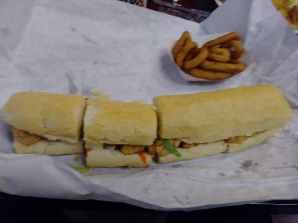 Mikes Po Boys | meal takeaway | 1006 E Worthey St, Gonzales, LA 70737, USA | 2256474746 OR +1 225-647-4746