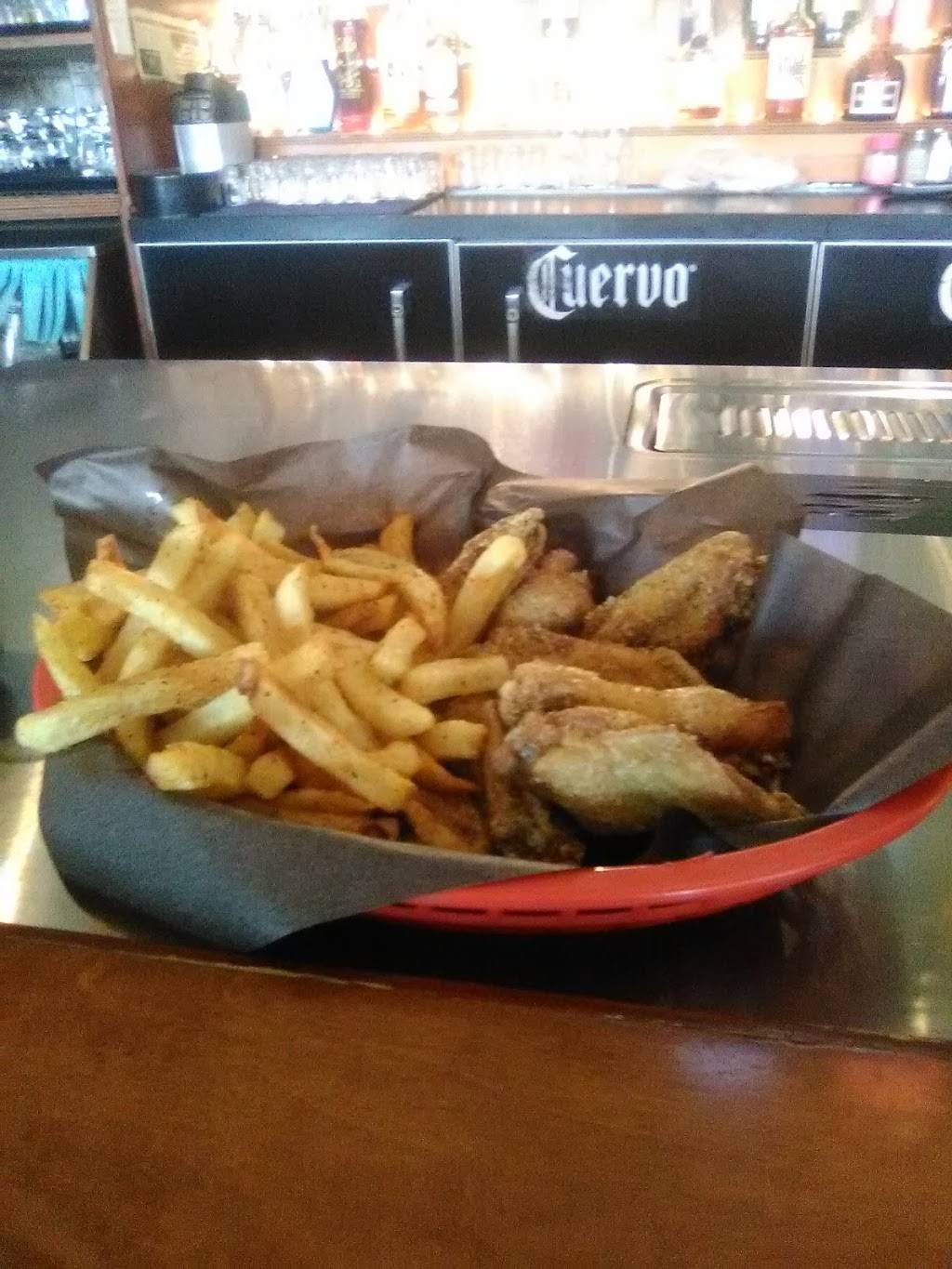 Sports Bar & Grill | restaurant | 200 Simcoe Ave, Keswick, ON L4P 2H7, Canada | 2892760420 OR +1 289-276-0420