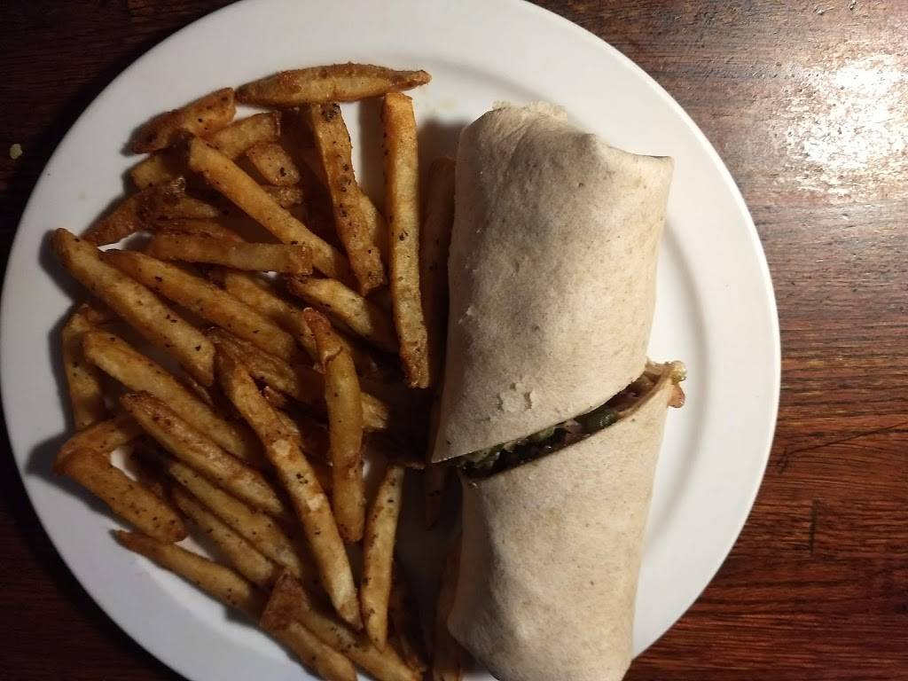 Tractors Classic American Grill | restaurant | 124 S High St, Jackson, MO 63755, USA | 5732430340 OR +1 573-243-0340