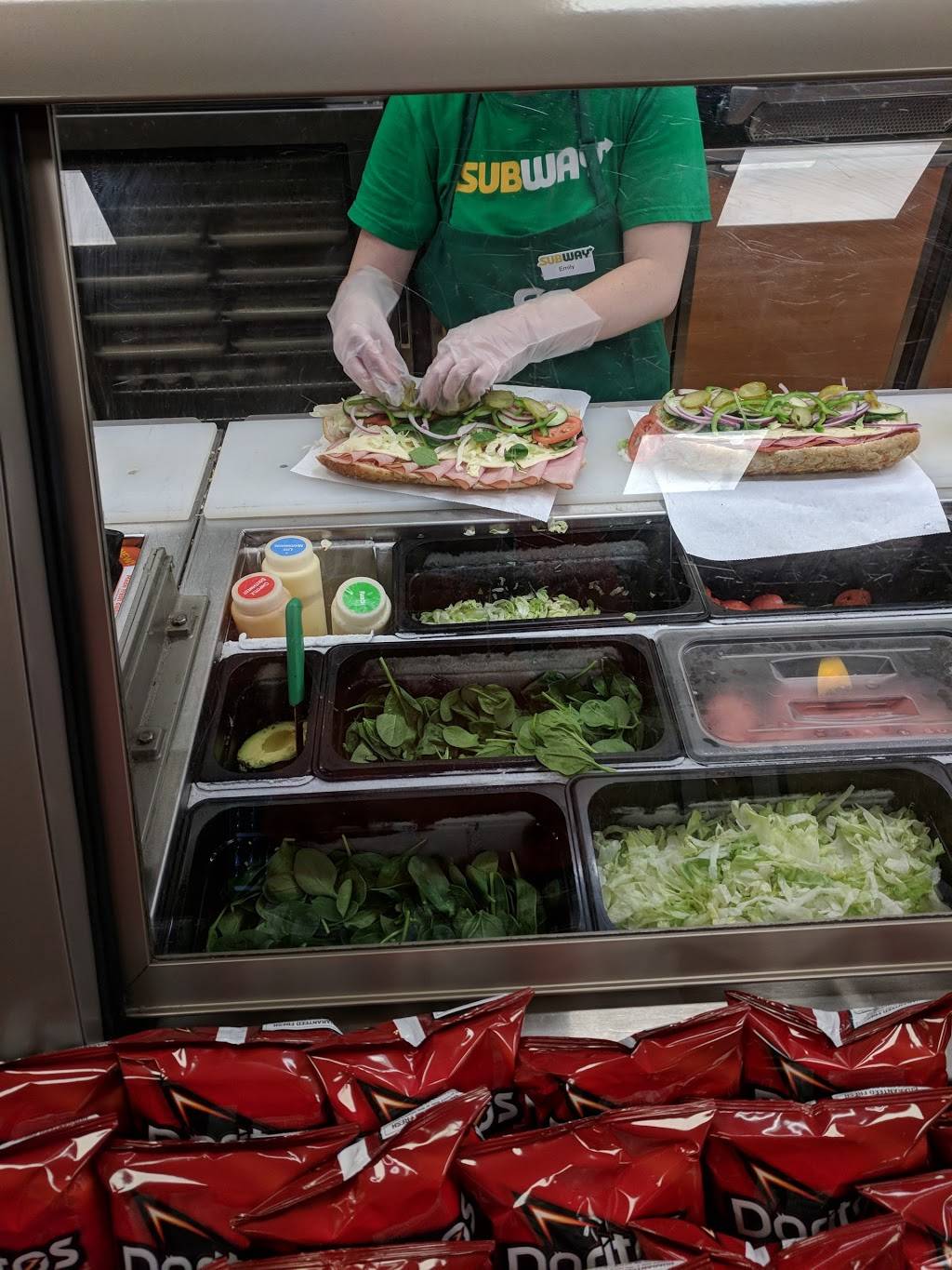 Subway | restaurant | 4500 Gosford Rd, Bakersfield, CA 93313, USA | 6613989700 OR +1 661-398-9700