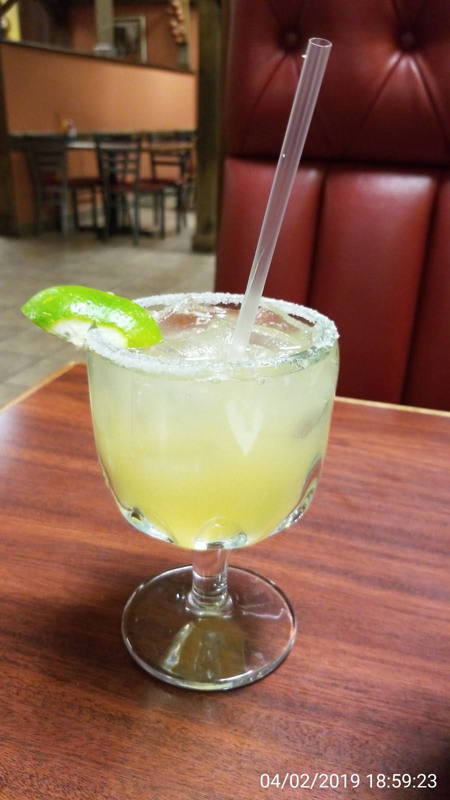 La Carreta | restaurant | 5790 MacCorkle Ave SE, Charleston, WV 25304, USA | 3049254590 OR +1 304-925-4590