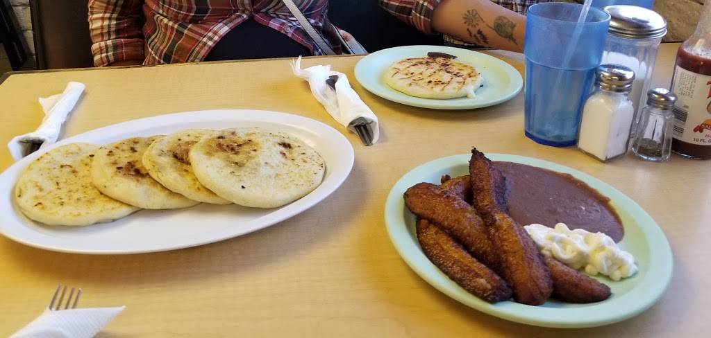 El Mestizo | restaurant | 15418 Lassen St, Mission Hills, CA 91345, USA | 8188938896 OR +1 818-893-8896